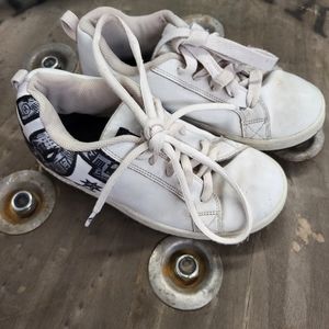 DC white and black shoes Size 5.5